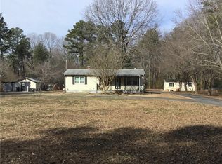 1229 Gayles Rd, Urbanna, VA 23175