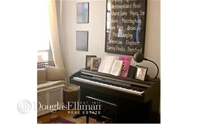 Rented by Douglas Elliman | media 29