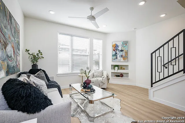 719 E Locust St #2102 — Photo 10