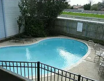 2201 Houma Blvd #102 — Photo 2