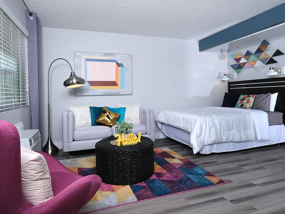 Fusion Apartments - Living Room
