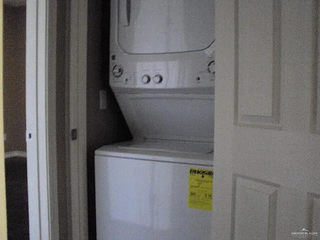 1321 E Daffodil #C-D — Photo 8