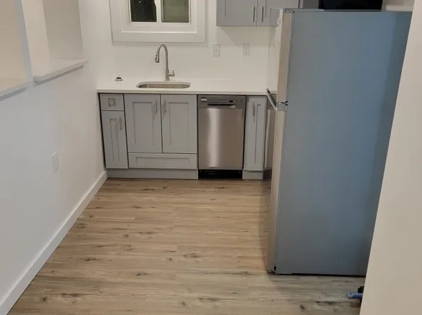 5324 5th St APT H, Whitehall, PA 18052