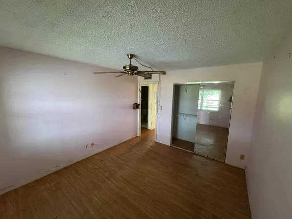 130 Chatham F, West Palm Beach, FL 33417