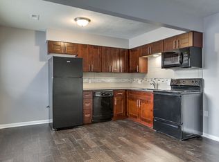 1410 N 45th St APT 3, Omaha, NE 68132