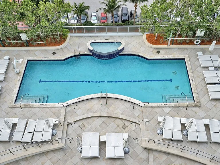 4441 Collins Ave #ID1540548P — Photo 6