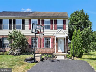 2001 Wyatt Cir, Dover, PA, 17315