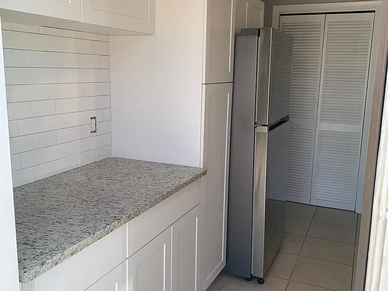 5002 Parker Ave — Photo 7