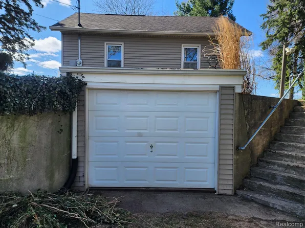 246 Hyde Rd, Clarklake, MI 49234