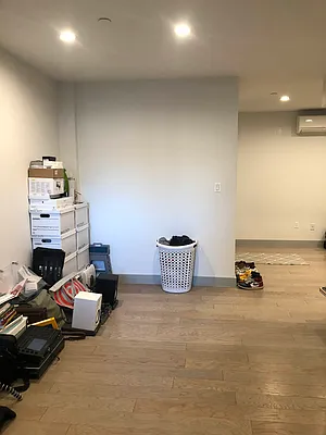 Rented by Delmark Realty LLC | media 44