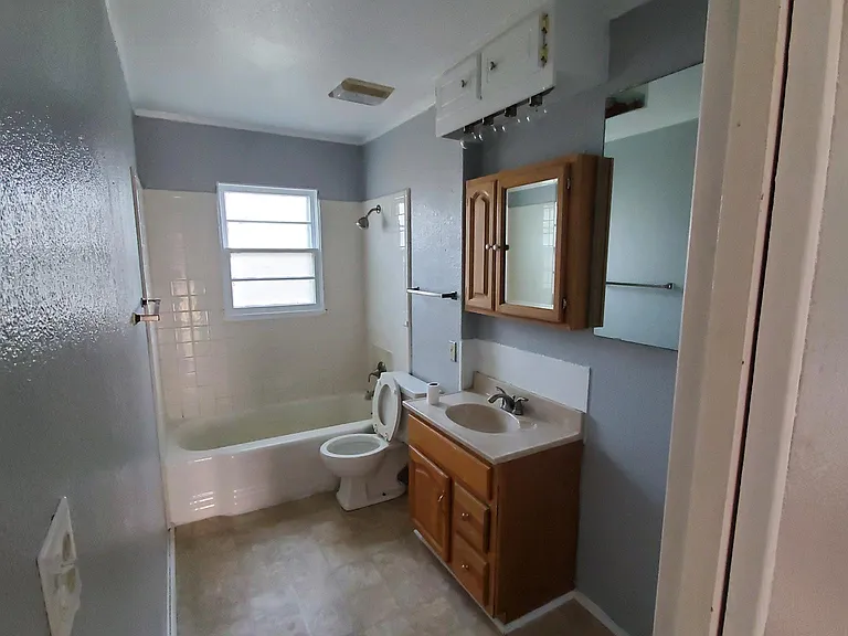 5019 Bowie St — Photo 5