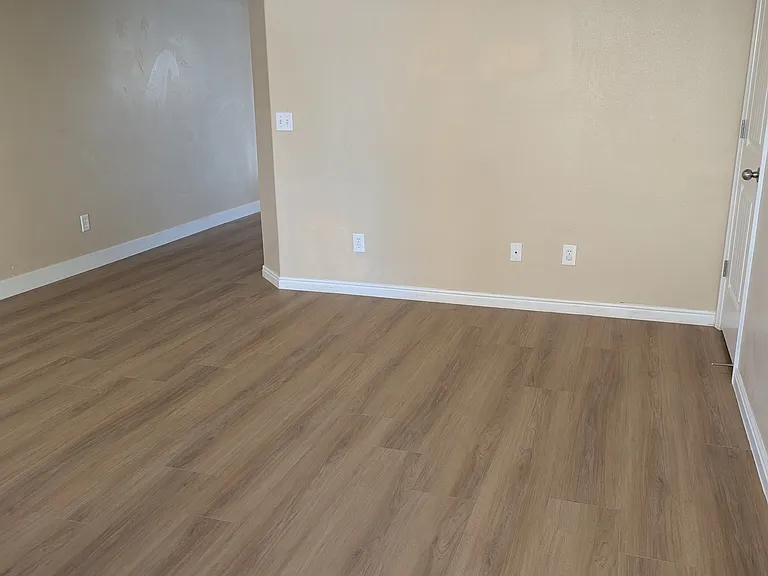 717 Hafen Ln #7D — Photo 5