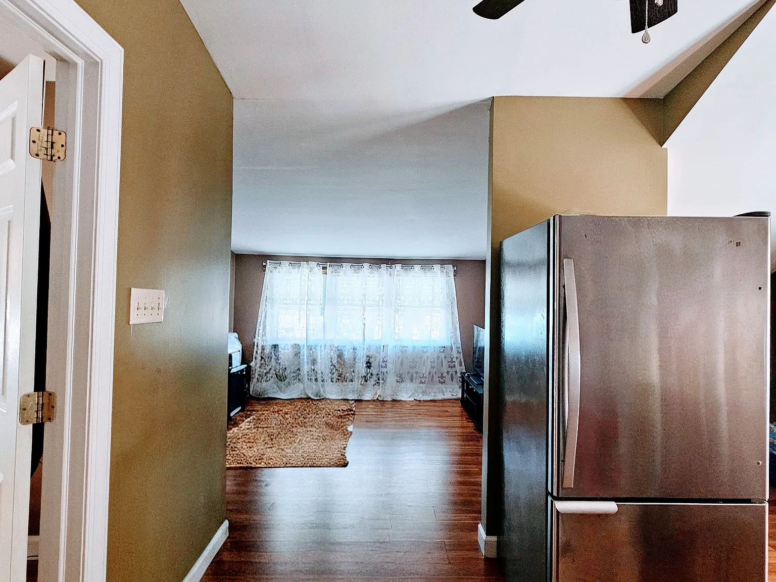 1 bed, $1,650 — Photo 4