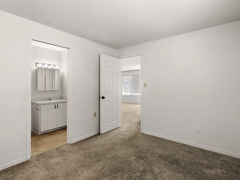 Experience comfort with this bright bedroom and its convenient private bathroom. Experience comfort with this bright bedroom and its convenient private bathroom.