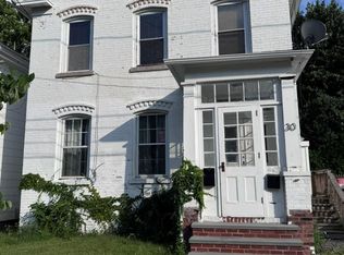 30 Henry St, Kingston, NY 12401