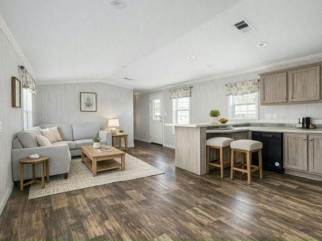 2nd image of 1325 Wenlon Dr Lot 83