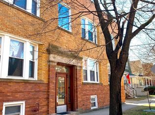 2007 W Hutchinson St #1W, Chicago, IL 60618