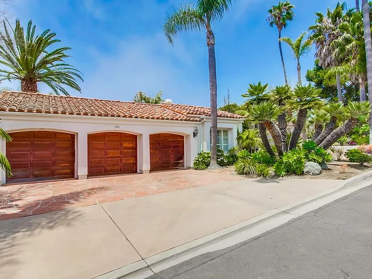 6352 Castejon Dr — Photo 19