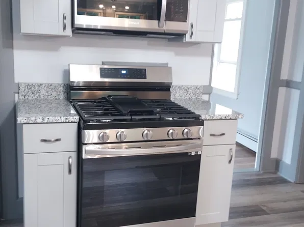 371 Berkley St #2R, Taunton, MA 02780