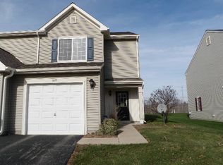 610 Caleb Dr, Ottawa, IL 61350