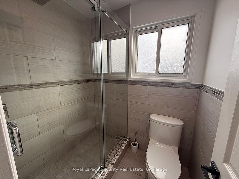 Mississauga House for rent - 3 Bedrooms — photo 11