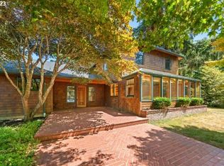 1587 S Spruce St, Cannon Beach, OR 97110