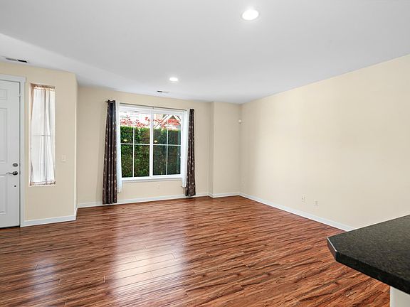 4th image of 13929 34th Dr SE Unit A