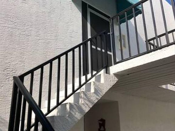 3rd image of 1180 Carlton Court #204