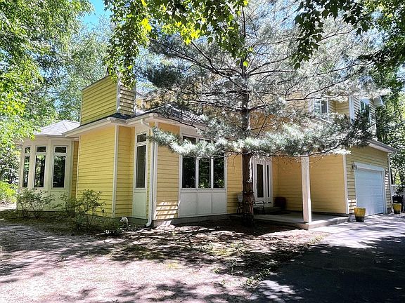 2nd image of 2305 Shorewood Dr
