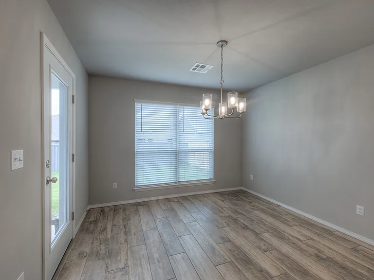 3710 S 13th Pl — Photo 12