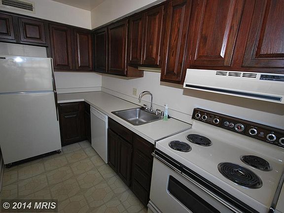 4th image of 2218 Washington Ave #W201
