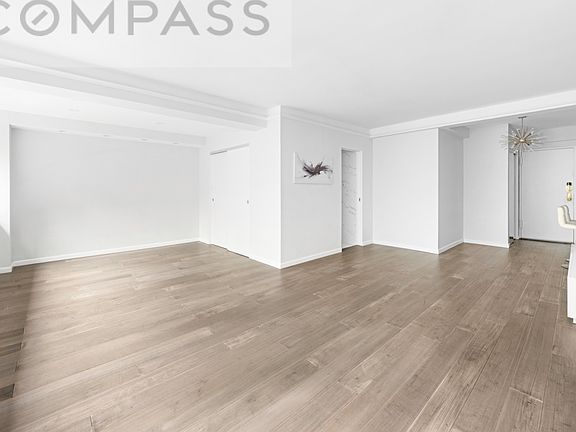 3rd image of 333 E 46th St APT 5K