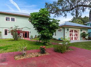 100 Peterson Ct, Holly Hill, FL 32117