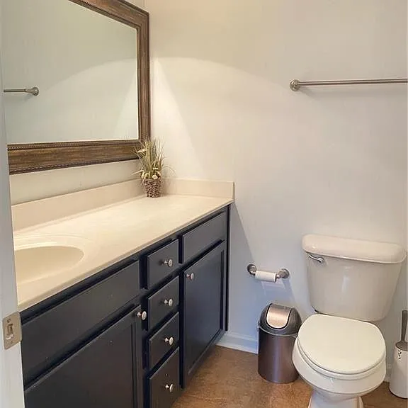 1760 Halesworth Ln — Photo 4