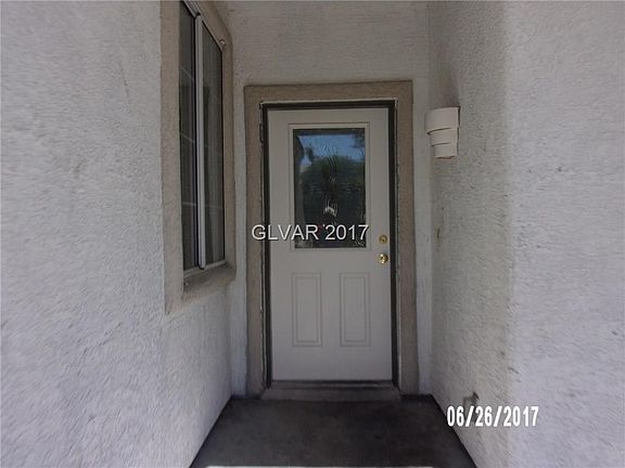 3rd image of 6020 Glitter Gold Ct