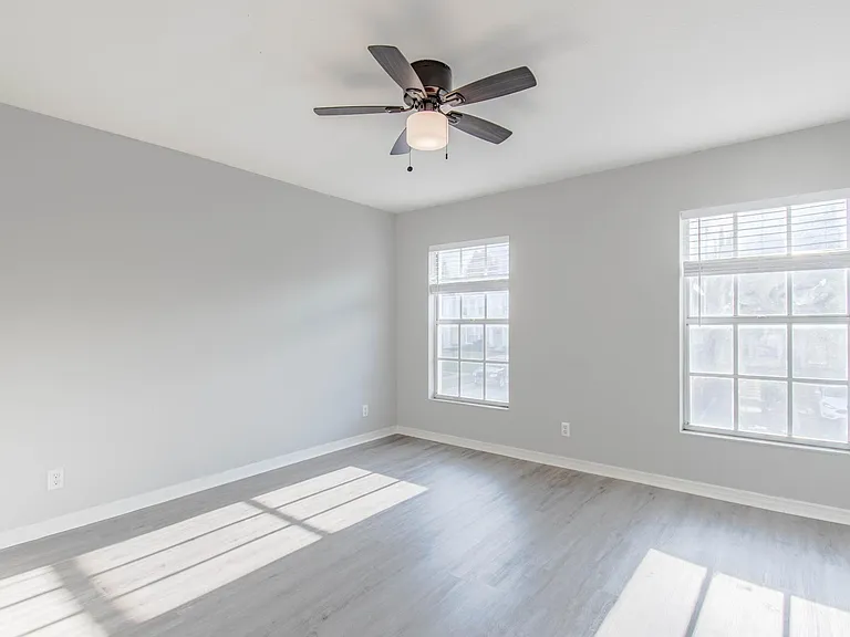 13545 Embassy Park Ct #13545 — Photo 17