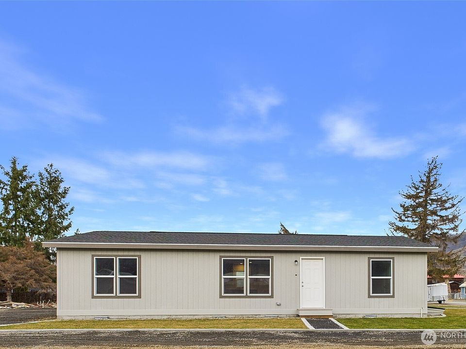 1st image of 401 2nd Street SW
