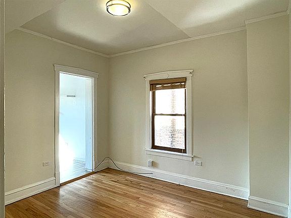 5th image of 5225 W Montrose Ave #2