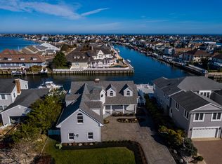 221 Squan Beach Dr, Mantoloking, NJ 08738