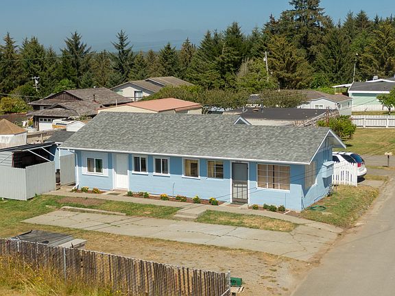 3rd image of 1835 Mesa Ave