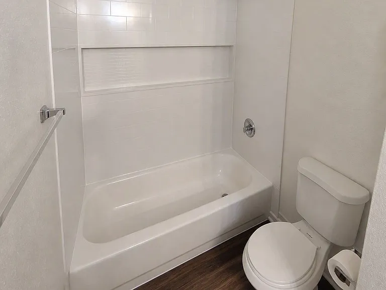 4879 Jackson St #B — Photo 6