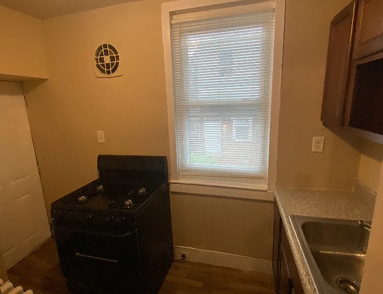 3231 Powelton Ave — Photo 16