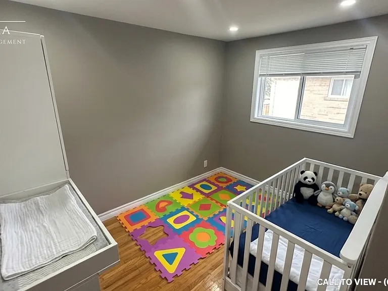 85 Geneva Cres — Photo 15