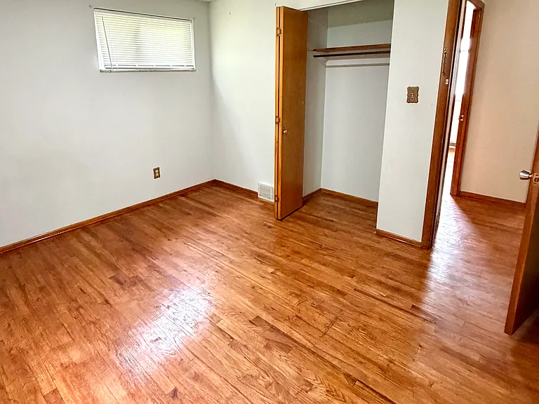 6583 Sentry Ave — Photo 9
