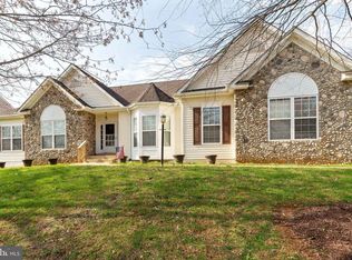 724 Fox Chase St, Warrenton, VA 20186