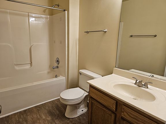 306 Bailey Run Lane bathroom 1_12082025