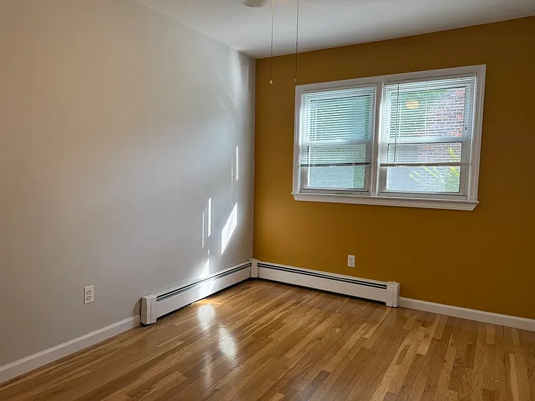 67 Saint Pauls Ave #1 — Photo 14