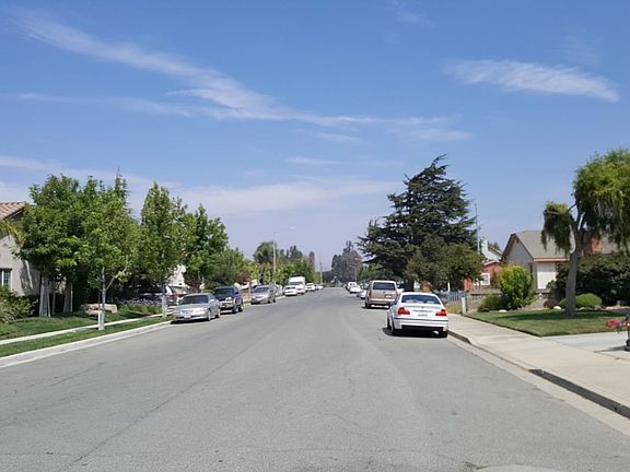 2nd image of 813 Cherry Ave