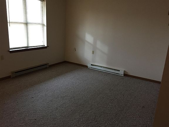 5th image of 610 S 7th St APT 18