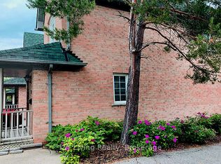 2955 Thomas St #32, Mississauga, ON L5M6A9